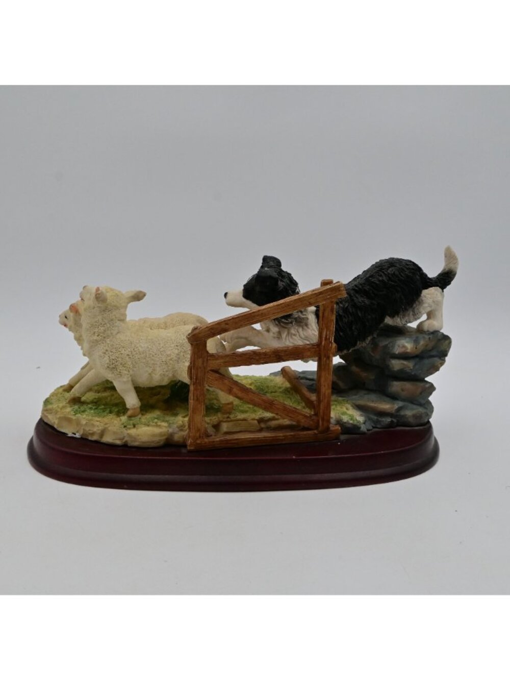 Ruby's Collection Border Collie Herding Sheep - Picture 3 of 12